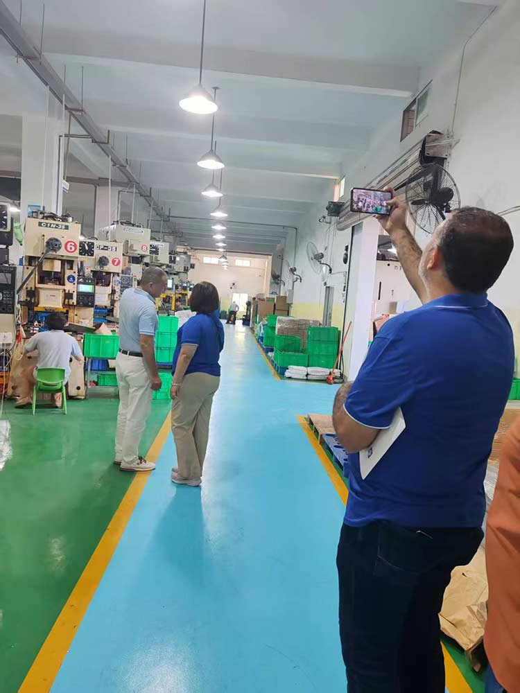 การตรวจสอบโรงงานอย่างครอบคลุม